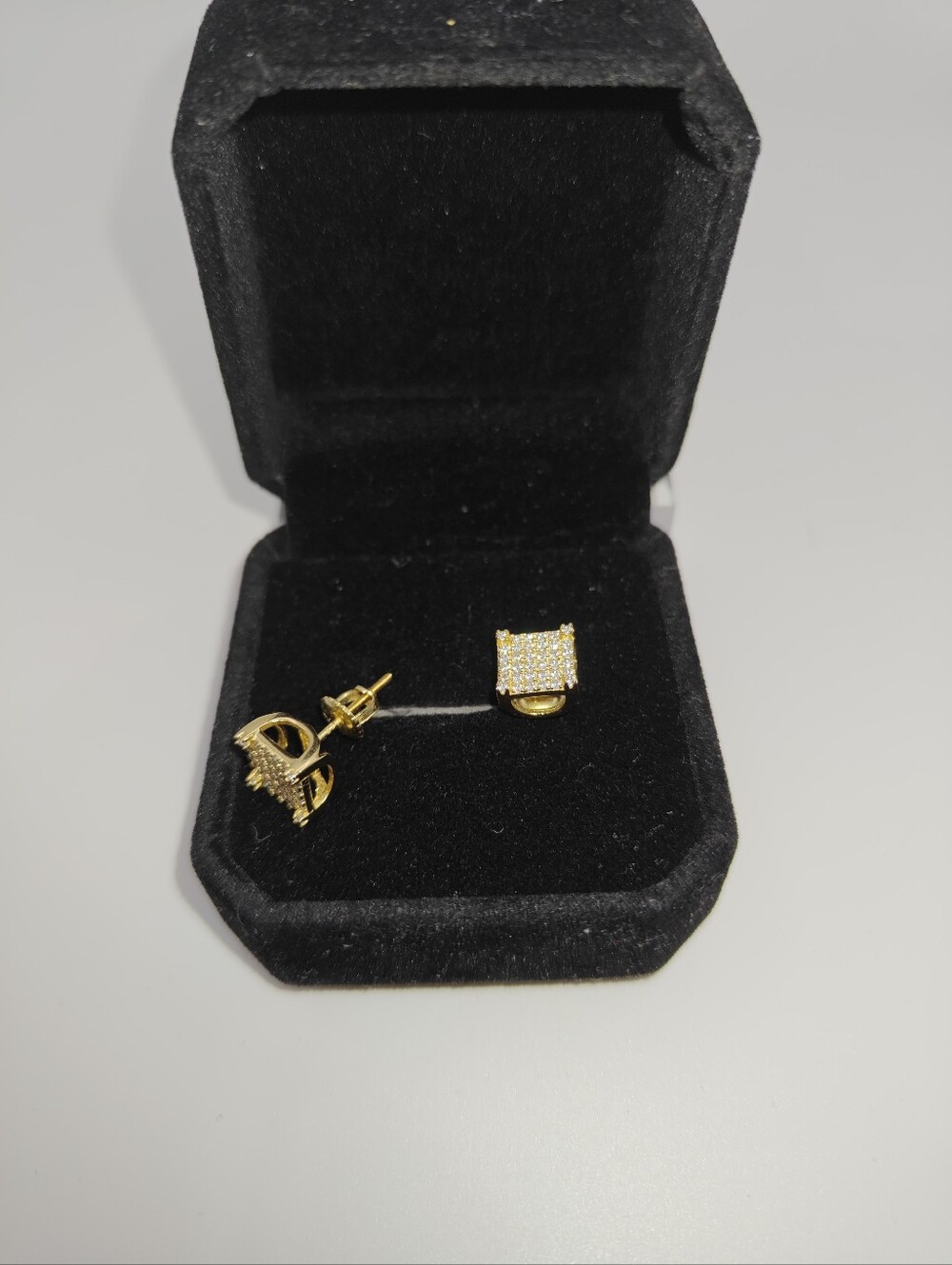 Square style earrings 2CT VV1 Moissanite & 925S Silver WHITE GOLD PLATED - Picture 3 of 4